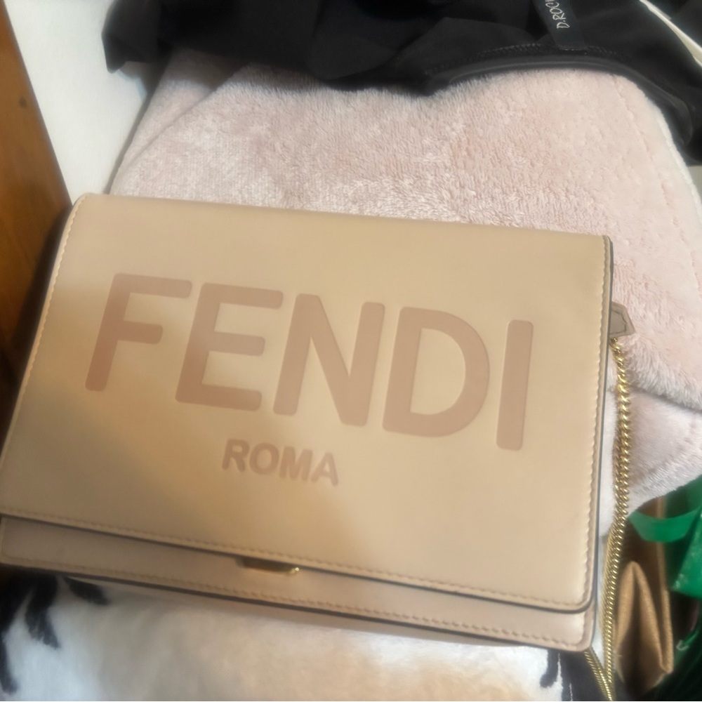 ‼️ SOLD ‼️Fendi Beige Crossbody Bag